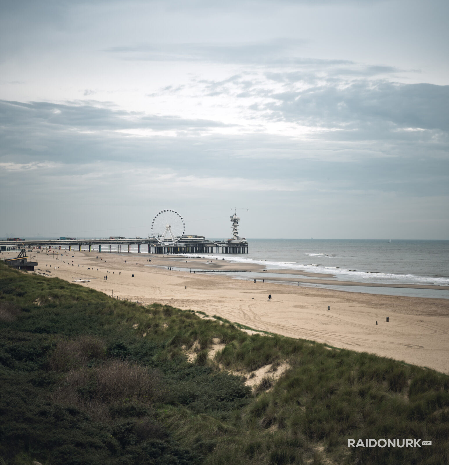 Holland, Den Haag, beach, sea, surf, golden sands, de pier, Rode Havelicht