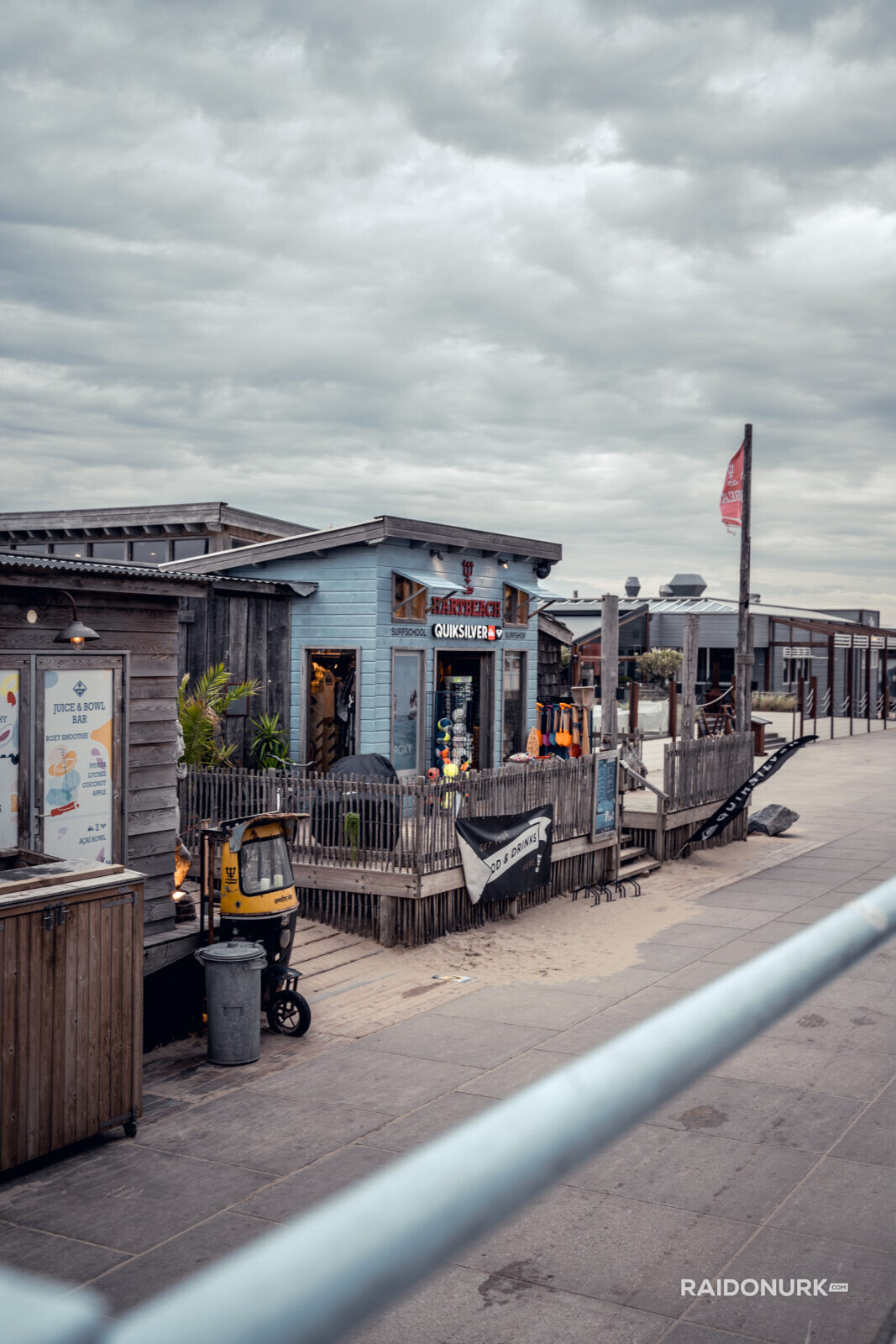 Holland, Den Haag, beach, sea, surf, golden sands, de pier, Rode Havelicht