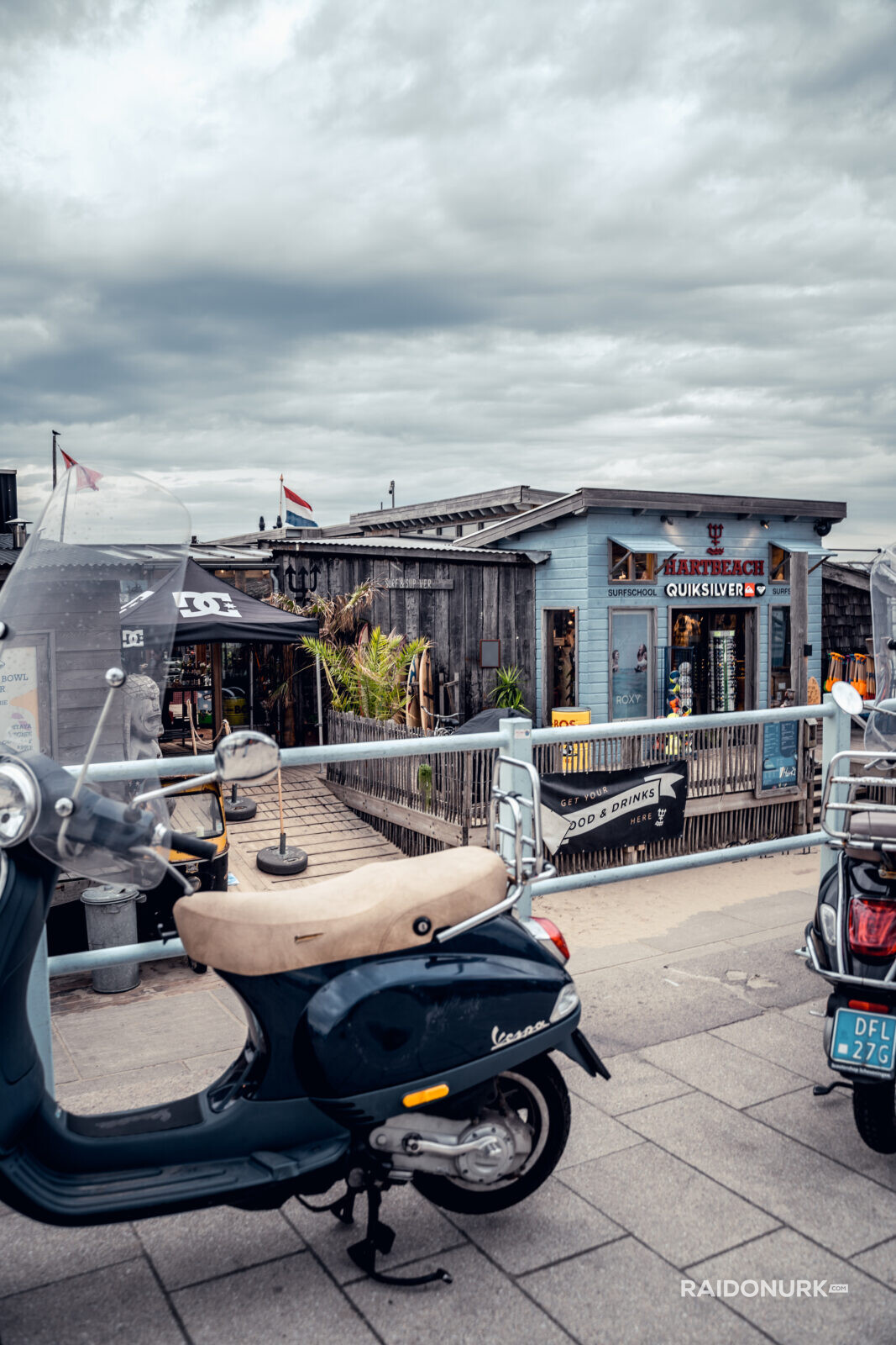 Holland, Den Haag, beach, sea, surf, golden sands, de pier, Rode Havelicht