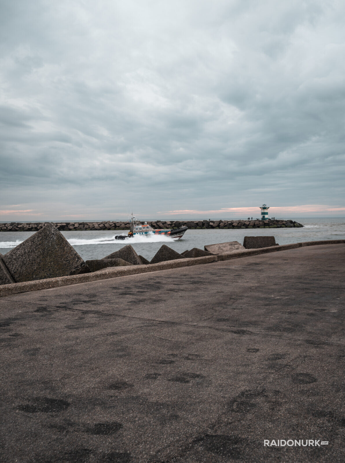 Holland, Den Haag, beach, sea, surf, golden sands, de pier, Rode Havelicht