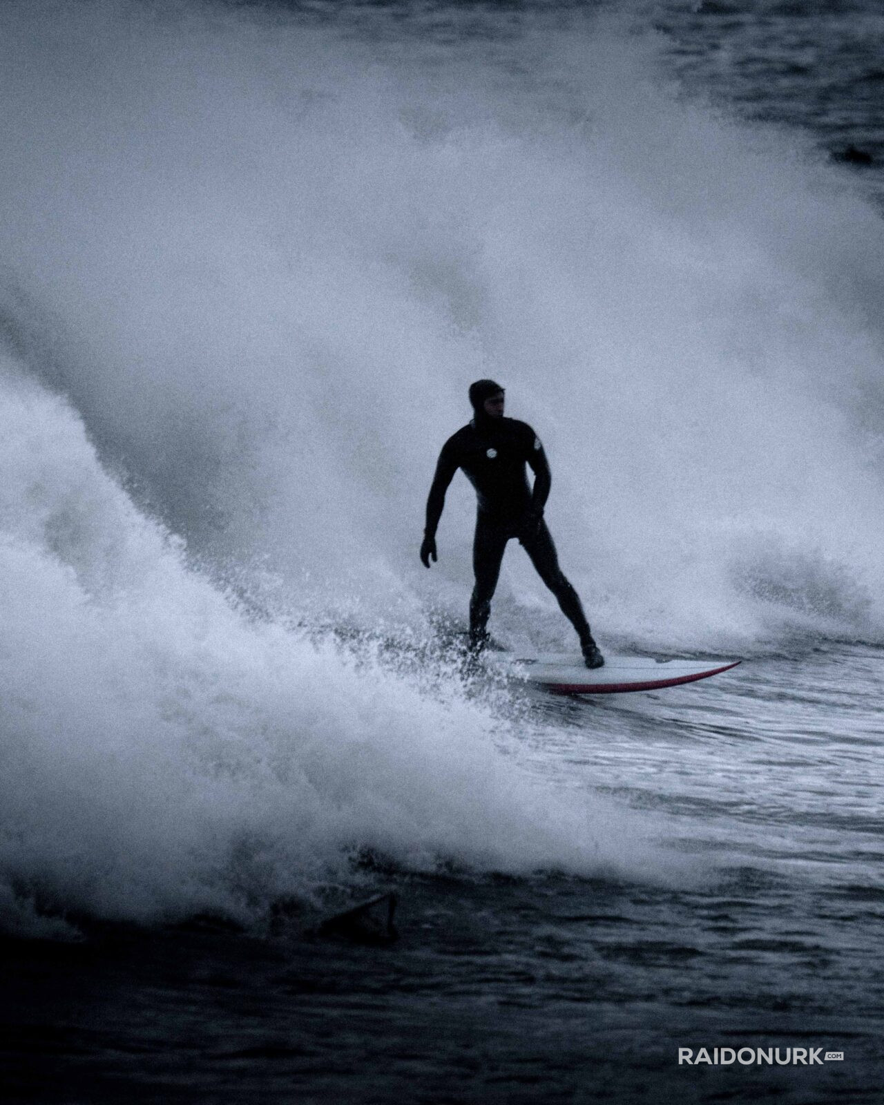 Surf, surfing, gloomy surf, dark scenery, action