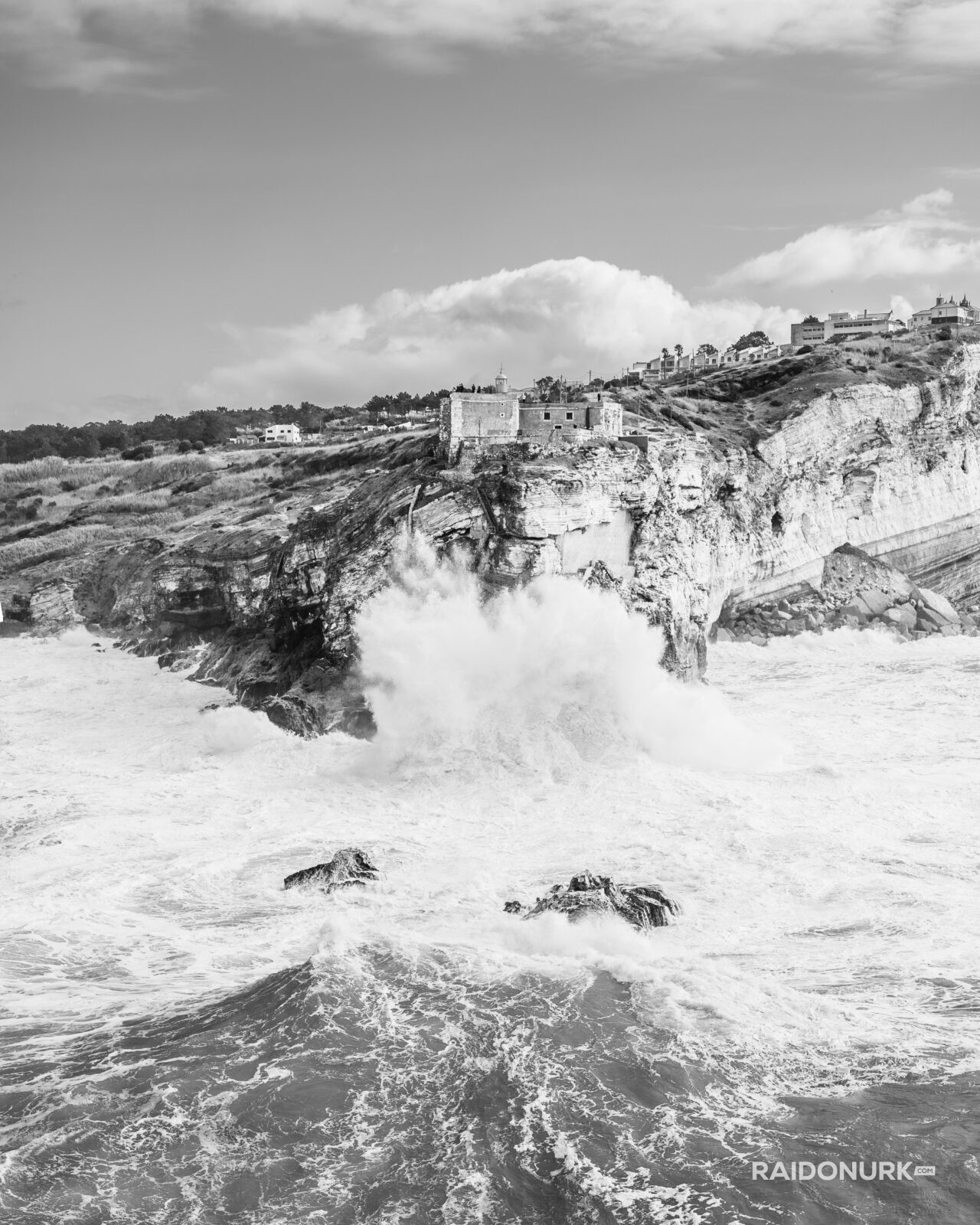 Portugal, Nazare Portugal, Nazaré, Portugal, waves, big waves, Nazaré surf, Fort of São Miguel Arcanjo