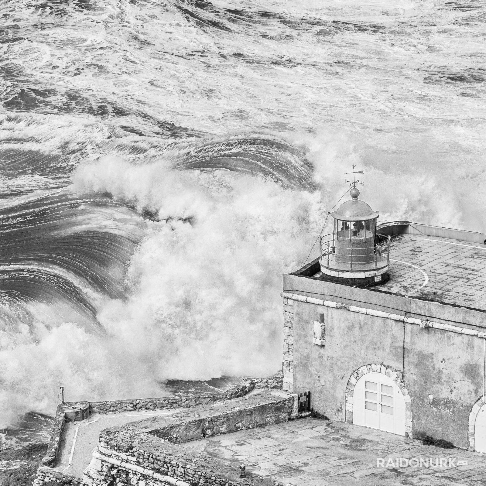 Portugal, Nazare Portugal, Nazaré, Portugal, waves, big waves, Nazaré surf, Fort of São Miguel Arcanjo