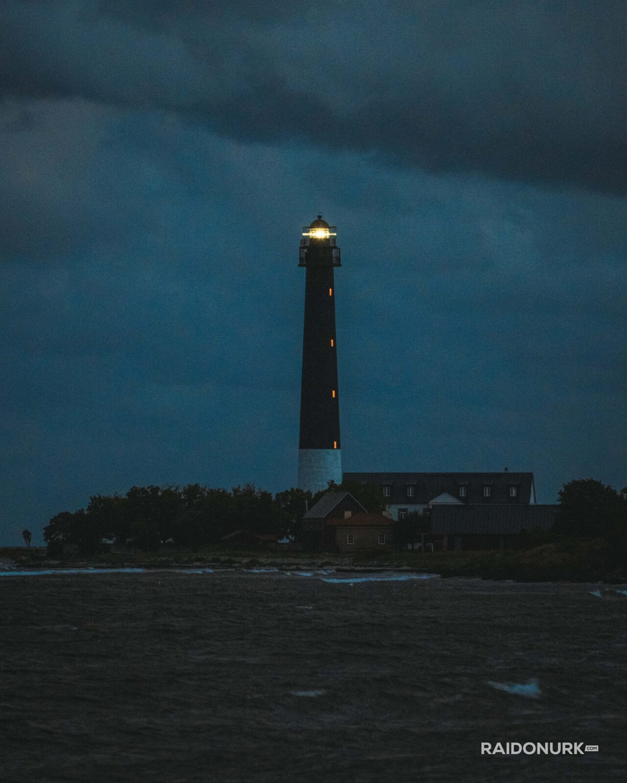 Sõrve säär,  Saaremaa, Sõrve tuletorn, Sõrve lighthouse, Sõrve, spordifotograafia, windsurf, windsurfing, surf art, windsurf spots estonia, Estonian windsurfing, Eesti purjesurf, purjesurf