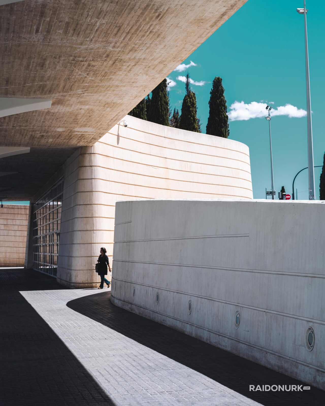 street photography, Valencia Spain, shadows and lights